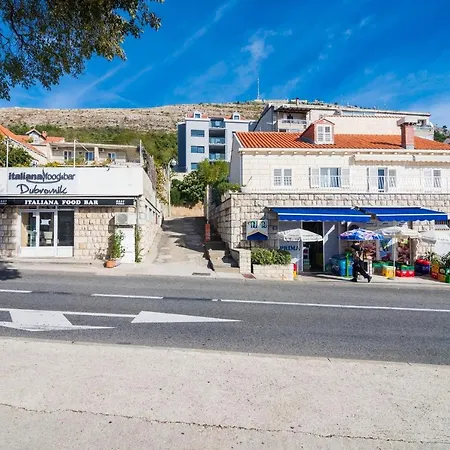 Zana - Studio With Balcony And Sea View Apartment *
